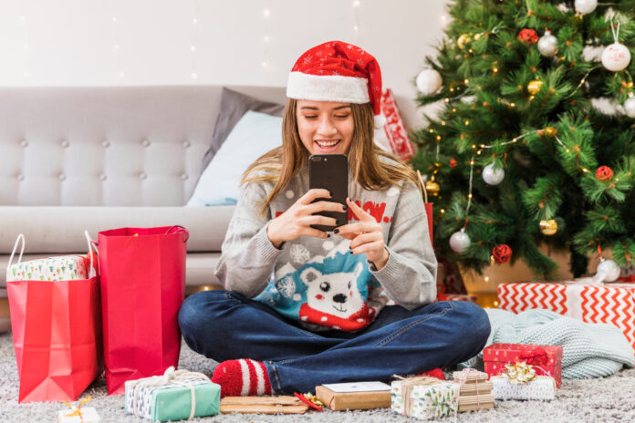 girl finds out the best christmas apps