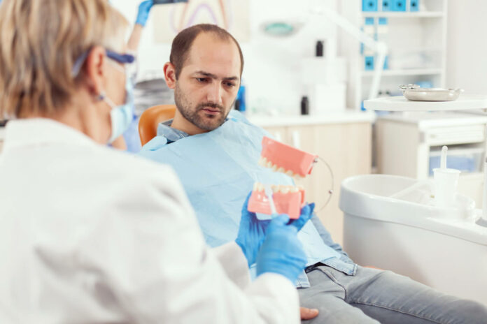 My Dental Implant Hurts When Chewing: What should I do?